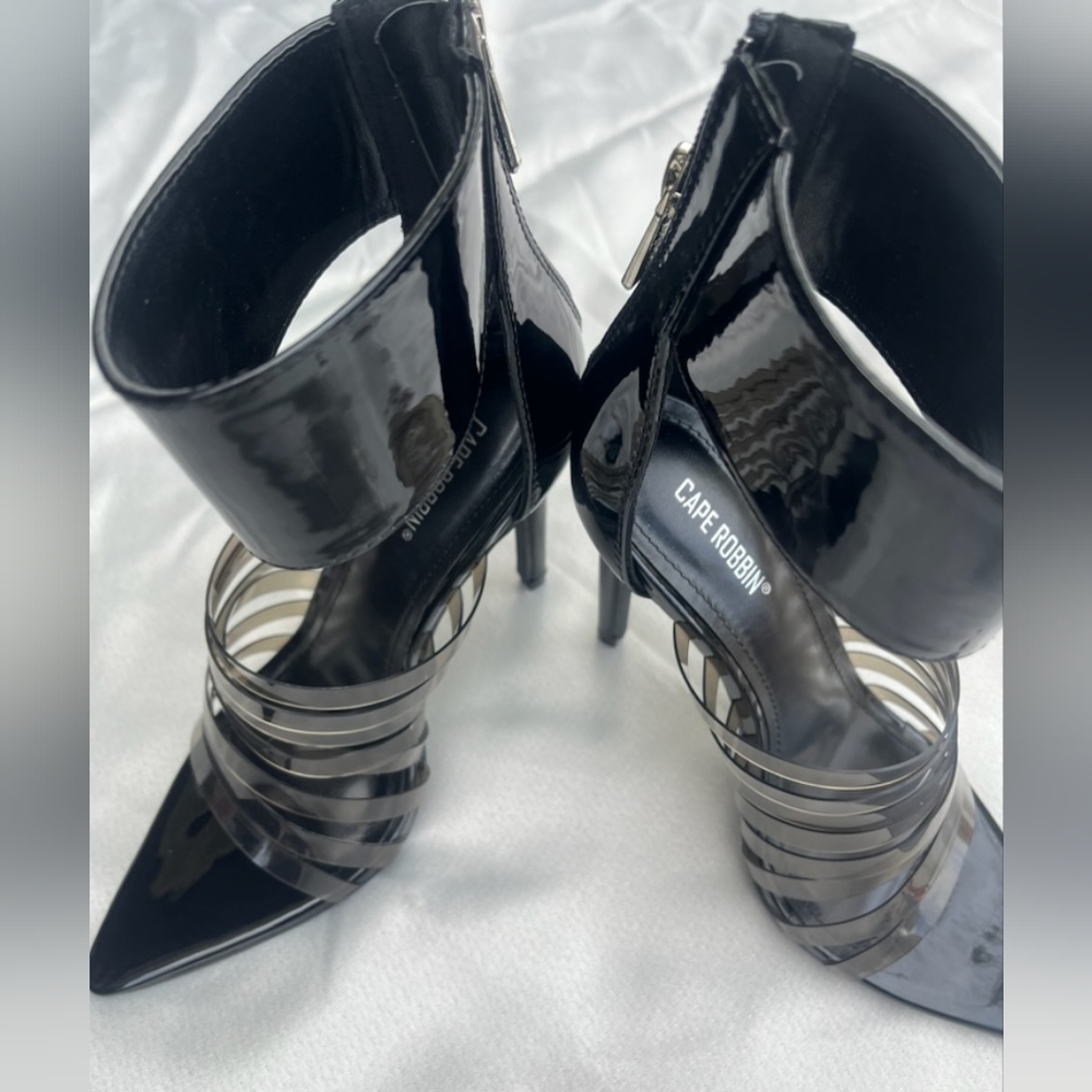 Clear Black heels Cape Robbin